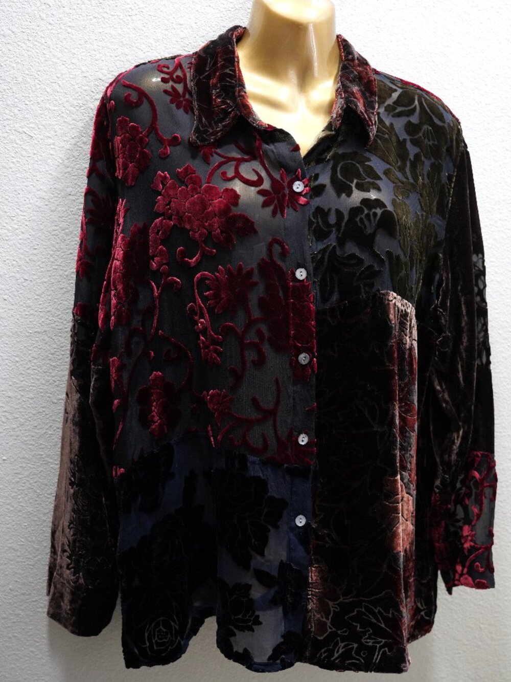 Chico's Design Vintage Velvet Patchwork Blouse size 2
